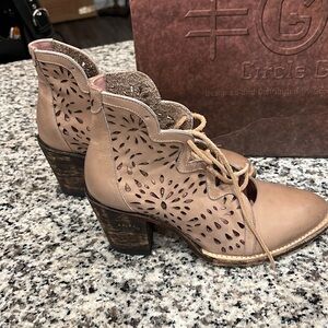 Lucky Ladies Miss Macie ‘Waitin’ on Friday 7.5 Boots